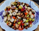 A picture of step 2 of Healthy Makhana Salad.