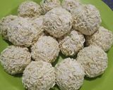 Foto langkah ke 3 dari resep Bola_bola tahu mie isi bakso.