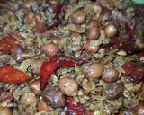 Foto langkah ke 5 dari resep Rebon kacang asam manis pedas.