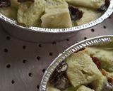 Foto langkah ke 3 dari resep Matcha Steam Bread Pudding.