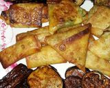 صورة لخطوة 3 من وصفة سمبوسك مع الباذنجان المقلي