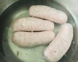 Foto del paso 1 de la receta: CHORIZOS DE CERDO (rellenos de morrón🫑🌶 y provolone🧀) AL VERMOUTH 🥓🥘🥓