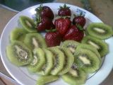 Tarta de frutillas y kiwi