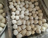 Foto langkah ke 2 dari resep Cilok kuah seblak.