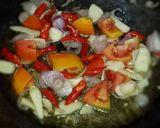 Foto langkah ke 3 dari resep Ikan Kembung Goreng Tumis Asam Manis #Dandelion.