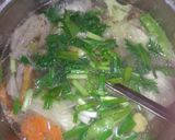 Foto langkah ke 3 dari resep Sayur sop ceker.