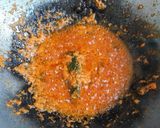 Foto langkah ke 2 dari resep Balado Cumi Asin.