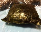 A picture of step 4 of My Favorite Money-Saving Onigirazu Wrapping Method.