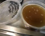 Une image de l'étape 2 de Riz noir au bouillon de crevettes, légumes et romarin.