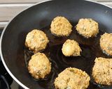 A picture of step 2 of Mushroom Veggie Stuff.