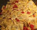 Foto del passaggio 4 della ricetta Ravioli schiatterelli