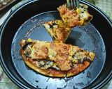 Foto langkah ke 9 dari resep Pizza Sosis Jamur Mudah&Enak.