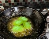 Foto langkah ke 2 dari resep Pisang Goreng Pandan Kelapa.