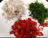 मटार बटाटा भाजी (Matar Batata Bhaji Recipe In Marathi) रेसिपी स्टेप 1 फोटो 