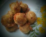 A picture of step 3 of Tuna yam balls.