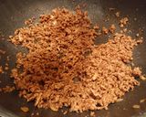 A picture of step 4 of Vietnamese Caramelised Pork Bowls.