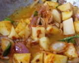 குடைமிளகாய்உருளைக்கிழங்கு கறி ரெசிபி ஸ்டேப் 3 புகைப்படம்