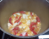 Foto del paso 3 de la receta: Pollo con pimientos del piquillo al ajillo
