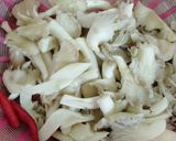 Hình bước làm 1 của món Nấm xào chay 🍄🍄🍄