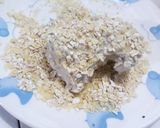 Hình bước làm 2 của món Gà chiên yến mạch