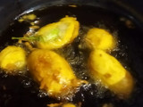 आलू मिर्च पकौड़े(aloo mirch pakoda recipe in hindi)