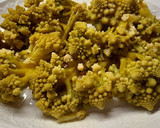 Foto del paso 1 de la receta: Romanesco con piñones