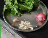 पालक सूप (Palak Soup recipe in Hindi) रेसिपी चरण 1 फोटो