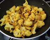 A picture of step 2 of Lunch box (Jeera rice,ajwain paratha, pili dal, gobhi aloo sabzi.