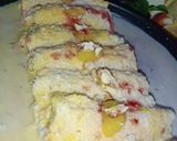 A picture of step 4 of Bread malai roll.
