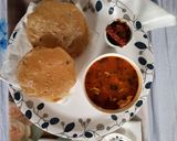 A picture of step 3 of Spicy aalu sabji with kasuri methi puri.