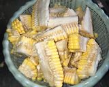 Foto langkah ke 1 dari resep 56. Corn Ribs.