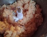 Foto langkah ke 2 dari resep Nugget Ayam Kewor (Kelor Wortel).
