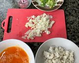 Foto langkah ke 1 dari resep Tahu Telur Trio Bawang Saus Petis.