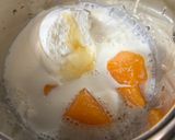 A picture of step 3 of Papaya Milkshake.