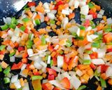 Foto del paso 3 de la receta: Arroz con tirabeques, setas y espinacas