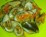 Foto langkah ke 5 dari resep Kerang Ijo Oseng2 Pedes.