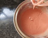 A picture of step 2 of Jimjam Biscuit pancake.