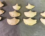 A picture of step 2 of #Christmas- Spinach Cheese Crispy Bites.