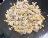 A picture of step 17 of Chicken with Cashews, Bell Peppers, and Carrots.