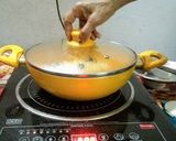 A picture of step 3 of Dahi Aloo.