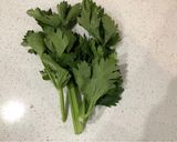 Foto del paso 1 de la receta: Sopa de cebollines