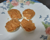 Foto del paso 5 de la receta: Huevos rellenos de atún, con carpaccio de calabacín