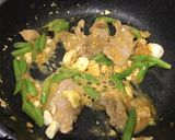 รูปขั้นตอนการทำที่ 4 ของ ถั่วแขกผัดไข่เค็ม