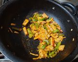 A picture of step 3 of Kadhai paneer.