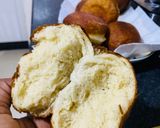 A picture of step 5 of Fluffy White-line Donuts.
