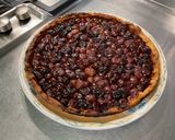 Une image de l'étape 10 de Tarte aux cerises, miel et pistaches.