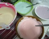 Foto langkah ke 2 dari resep Unicorn Roll Cake.