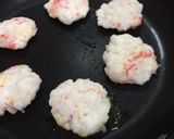 A picture of step 2 of No-Knife Needed Fish Cake Mayo Cheese Bake.