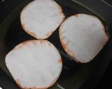 Foto del paso 2 de la receta Lomo adobado con papas fritas y tomate aliñado