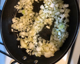Foto del paso 1 de la receta: Bacalao plancha con salsa de pimientos asados